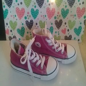 Converse kids shoes..💖
